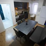 Apartment Maria Q. Cantoni *