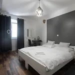 Apartment Maria Q. Cantoni *